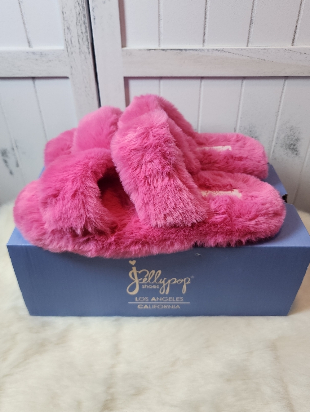 Jellypop Plush Faur Fur Slippers in Bright Pink